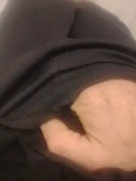 Snapshot of LuckyLefty79 chatting on March 22, 2025, 3:09 am LuckyLefty79 online show from March 22, 2025, 3:09 am