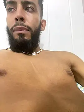 Snapshot of Alessandro__Rossi chatting on October 23, 2025, 6:28 pm Alessandro Rossi online show from October 23, 2025, 6:28 pm