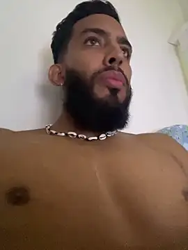 Snapshot of Alessandro__Rossi chatting on February 4, 2026, 3:51 pm Alessandro Rossi online show from February 4, 2026, 3:51 pm