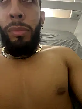 Snapshot of Alessandro__Rossi chatting on October 3, 2025, 1:31 am Alessandro Rossi online show from October 3, 2025, 1:31 am