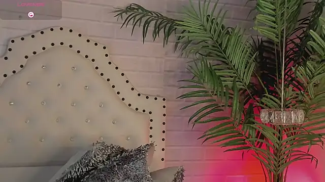  Eurekaa  online show from February 11, 2025, 4:44 am