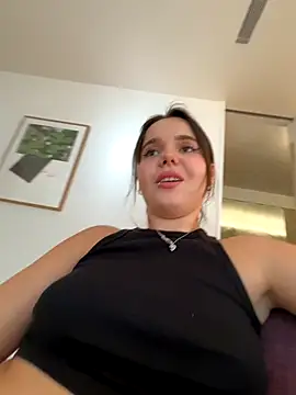 TheCinderella online show from September 14, 2025, 4:07 pm