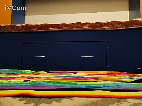 lorenithats online show from April 29, 2026, 10:05 pm