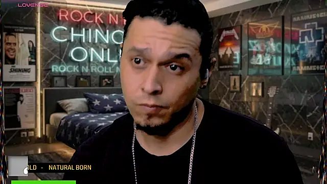 Snapshot of chino_roz chatting on July 18, 2026, 12:52 am chino roz online show from July 18, 2026, 12:52 am