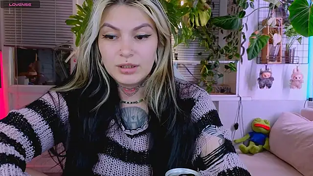 jelya sg online show from September 8, 2025, 3:33 pm