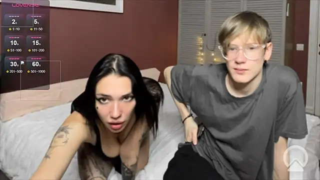 Laura Key online show from October 26, 2025, 11:16 pm