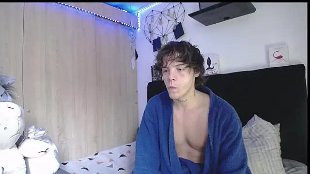 Snapshot of Santiago_kiler chatting on April 21, 2026, 1:39 pm Santiago kiler online show from April 21, 2026, 1:39 pm