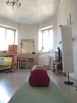 LeyaJohnson online show from March 5, 2025, 10:44 am