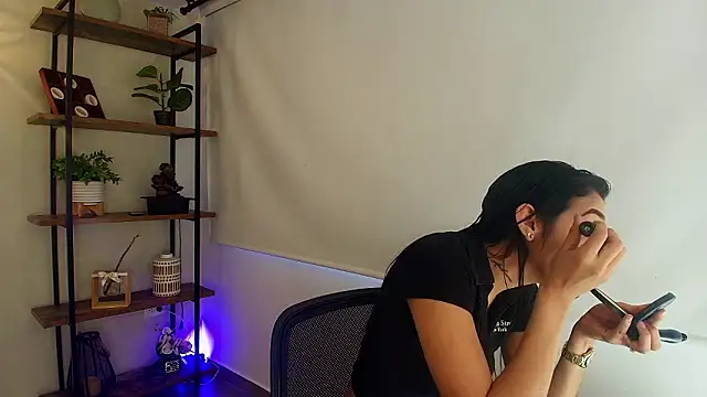 Sassy--Girl online show from March 11, 2026, 6:13 pm