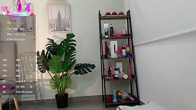 Sassy--Girl online show from March 15, 2025, 12:02 pm