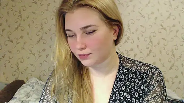 mmmPinUpGirl online show from March 1, 2025, 8:32 pm
