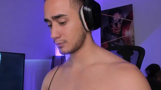 AlexRivera6 online show from December 28, 2024, 10:44 pm