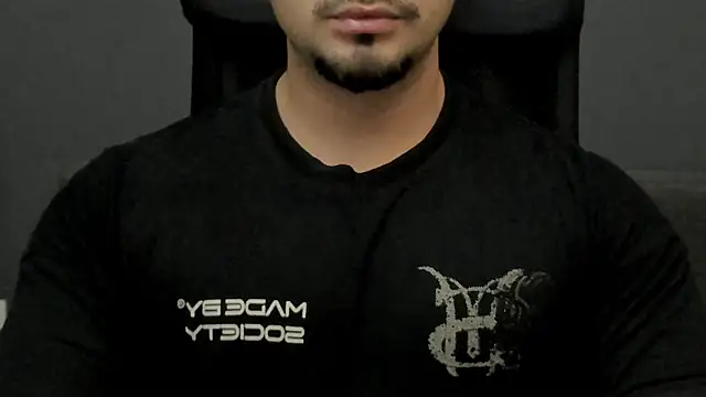 Snapshot of TonyWilcox chatting on November 19, 2025, 7:08 am TonyWilcox online show from November 19, 2025, 7:08 am