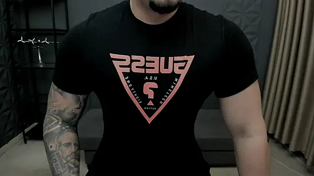 Snapshot of TonyWilcox chatting on November 20, 2025, 5:30 am TonyWilcox online show from November 20, 2025, 5:30 am