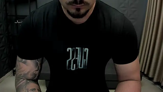 Snapshot of TonyWilcox chatting on September 13, 2025, 5:07 am TonyWilcox online show from September 13, 2025, 5:07 am