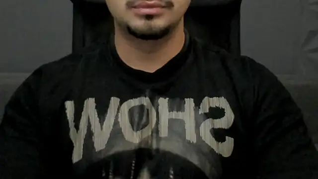 Snapshot of TonyWilcox chatting on October 31, 2025, 6:21 am TonyWilcox online show from October 31, 2025, 6:21 am