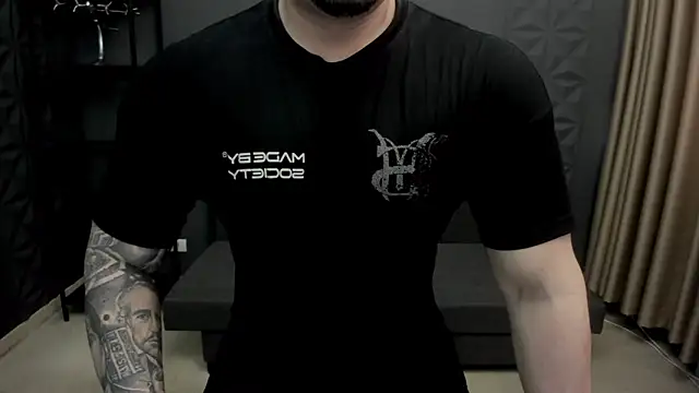 Snapshot of TonyWilcox chatting on March 13, 2025, 8:04 am TonyWilcox online show from March 13, 2025, 8:04 am