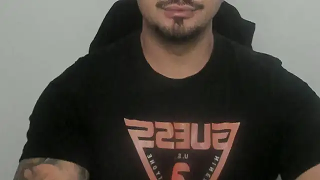 Snapshot of TonyWilcox chatting on October 5, 2025, 5:53 am TonyWilcox online show from October 5, 2025, 5:53 am