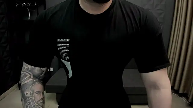 Snapshot of TonyWilcox chatting on March 11, 2025, 5:13 am TonyWilcox online show from March 11, 2025, 5:13 am