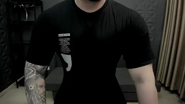 Snapshot of TonyWilcox chatting on March 10, 2025, 5:33 am TonyWilcox online show from March 10, 2025, 5:33 am