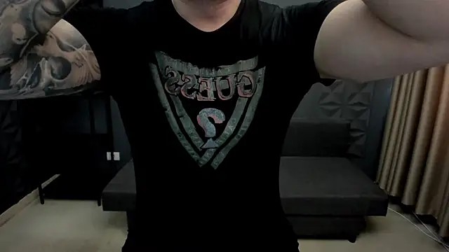 Snapshot of TonyWilcox chatting on March 18, 2025, 8:39 am TonyWilcox online show from March 18, 2025, 8:39 am