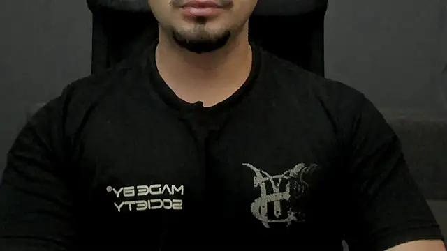 Snapshot of TonyWilcox chatting on November 23, 2025, 6:12 am TonyWilcox online show from November 23, 2025, 6:12 am