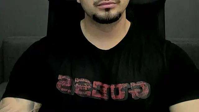 Snapshot of TonyWilcox chatting on March 8, 2025, 2:19 pm TonyWilcox online show from March 8, 2025, 2:19 pm