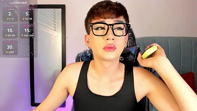 Snapshot of Chris_boy_ chatting on February 22, 2026, 9:44 am Chris boy online show from February 22, 2026, 9:44 am