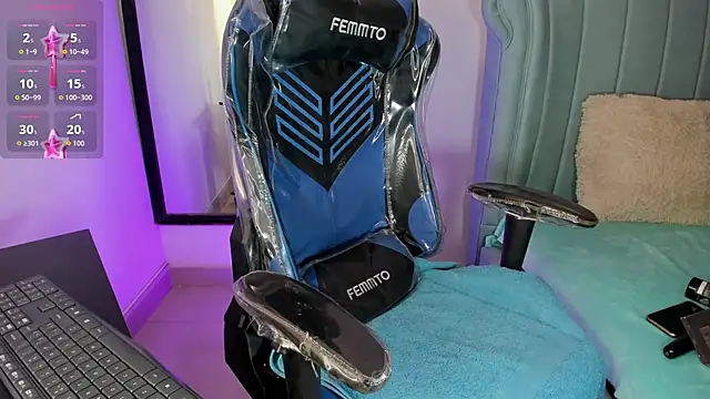 Snapshot of Chris_boy_ chatting on March 4, 2026, 7:49 am Chris boy online show from March 4, 2026, 7:49 am