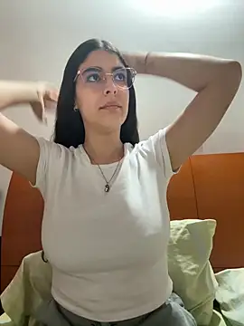 Snapshot of _Niah_ chatting on February 22, 2026, 1:41 am Niah online show from February 22, 2026, 1:41 am