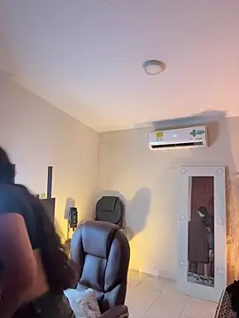  Niah  online show from March 7, 2026, 8:36 pm