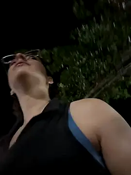 Snapshot of _Niah_ chatting on November 1, 2025, 11:31 pm Niah online show from November 1, 2025, 11:31 pm