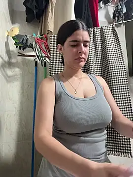 Snapshot of _Niah_ chatting on February 23, 2026, 12:45 am Niah online show from February 23, 2026, 12:45 am