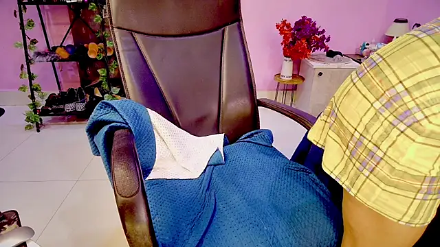 Naughty nightz online show from March 3, 2025, 4:54 am