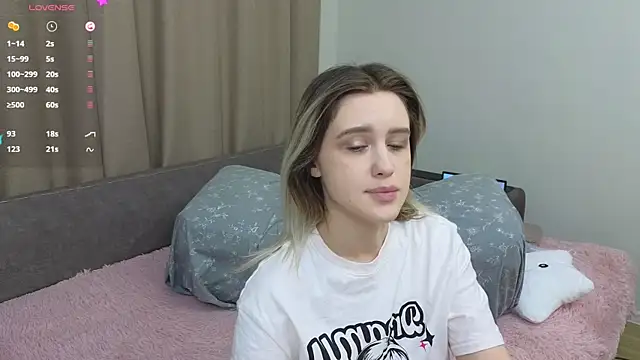 Snapshot of dusyastar chatting on February 12, 2025, 3:38 pm dusyastar online show from February 12, 2025, 3:38 pm