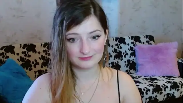 Arielsssplash online show from September 24, 2025, 7:04 am