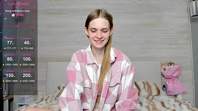 molly hunt  online show from March 8, 2025, 6:54 am