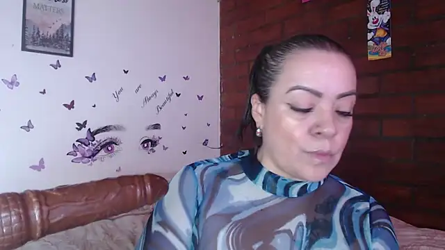 LIila28six online show from March 29, 2026, 12:29 pm