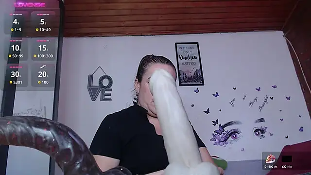 LIila28six online show from September 10, 2025, 7:57 pm