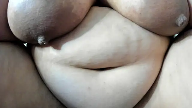 Snapshot of Alondra_zaaens chatting on March 21, 2025, 12:40 am Alondra zaaens online show from March 21, 2025, 12:40 am