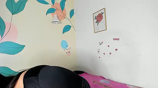 Snapshot of Alondra_zaaens chatting on March 4, 2025, 6:50 pm Alondra zaaens online show from March 4, 2025, 6:50 pm