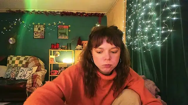 ClancyMorissey online show from December 19, 2025, 7:27 pm