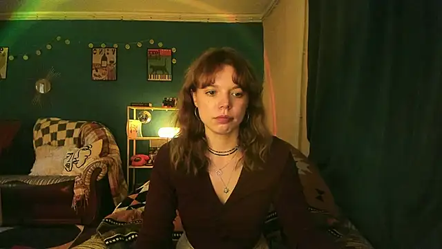 ClancyMorissey online show from October 2, 2025, 6:33 pm