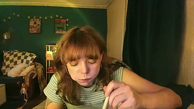 ClancyMorissey online show from October 10, 2025, 6:31 pm