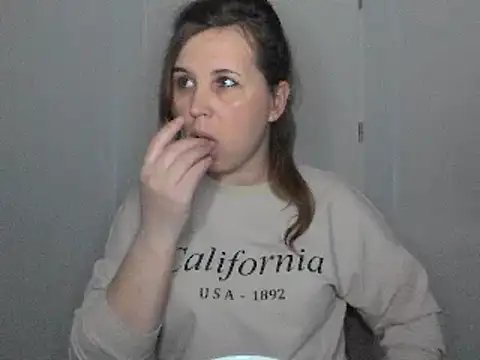 loveis007 online show from March 15, 2025, 8:21 pm