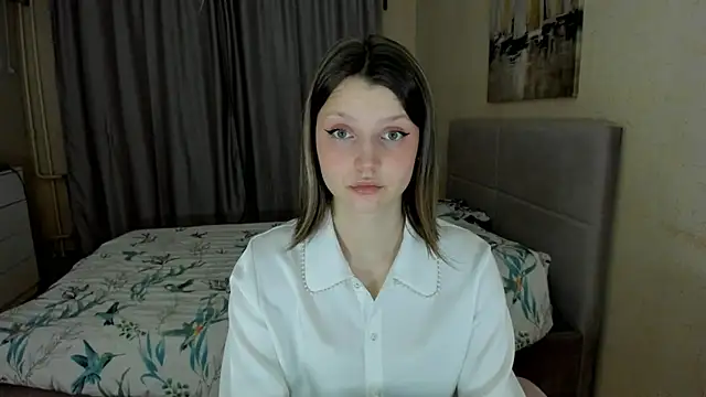 SoniNesti online show from October 10, 2025, 2:51 pm