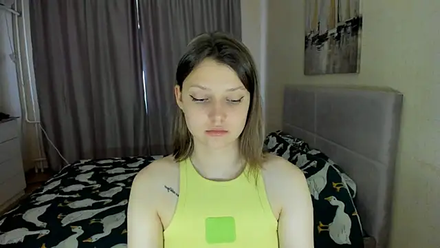 SoniNesti online show from September 10, 2025, 2:49 pm