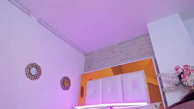 Snapshot of ShaniaBrownn chatting on March 15, 2025, 10:44 pm ShaniaBrownn online show from March 15, 2025, 10:44 pm