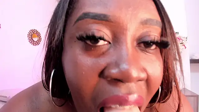 Snapshot of ShaniaBrownn chatting on March 14, 2025, 11:00 pm ShaniaBrownn online show from March 14, 2025, 11:00 pm