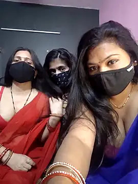 cutee  crazy online show from March 3, 2026, 2:35 pm